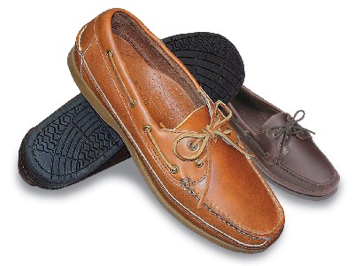 Page#17-G "Men's Moccasins - Boat Mocs" - Rubber sole with heel-to-toe cushion - Style#876 & 876W, chestnut lariat leather, sizes 7-13 (1/2 sizes included, no 12&1/2) - Style#878 & 878W, dark brown lariat leather, sizes 7-13 (1/2 sizes included, no 12&1/2)